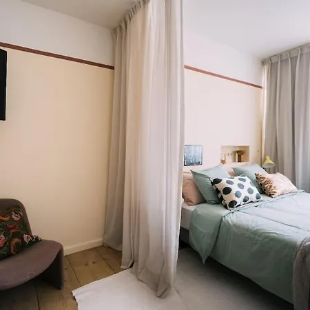 Gerenoveerd - Locatie! 公寓