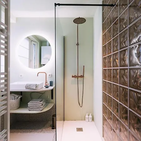 Gerenoveerd - Locatie! Apartman